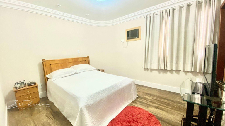 Imagem Casa com 3 Quartos à Venda, 300 m² em Santa Mônica - Colatina