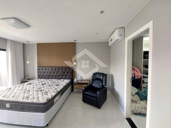 Imagem Casa com 3 Quartos à Venda, 220 m² em Paciência - Rio De Janeiro Imagem Casa com 3 Quartos à Venda, 220 m² em Paciência - Rio De Janeiro