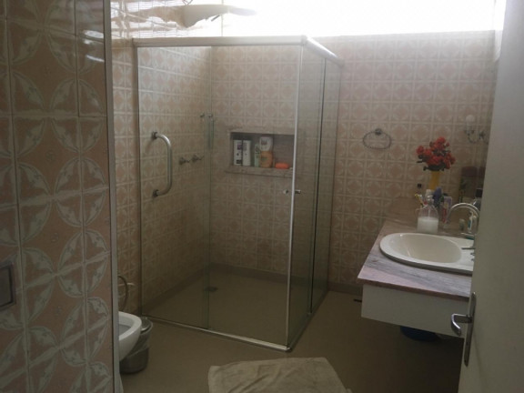 Imagem Casa à Venda, em Jacareí Imagem Casa à Venda, em Jacareí