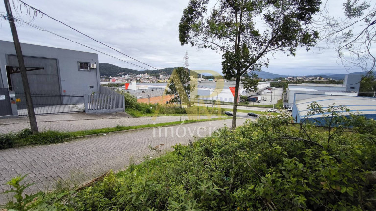 Imagem Terreno à Venda, 450 m² em Areias - São José Imagem Terreno à Venda, 450 m² em Areias - São José