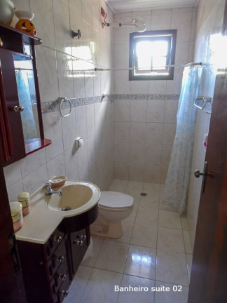 Imagem Sobrado com 4 Quartos à Venda, 236 m² em Jardim Ubatuba - Ubatuba Imagem Sobrado com 4 Quartos à Venda, 236 m² em Jardim Ubatuba - Ubatuba