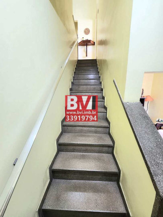 Imagem Casa com 7 Quartos à Venda, 300 m² em Vila Kosmos - Rio De Janeiro Imagem Casa com 7 Quartos à Venda, 300 m² em Vila Kosmos - Rio De Janeiro
