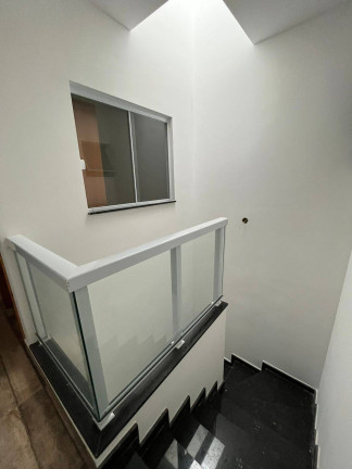 Imagem Sobrado com 3 Quartos à Venda, em Parque Tomas Saraiva - São Paulo Imagem Sobrado com 3 Quartos à Venda, em Parque Tomas Saraiva - São Paulo