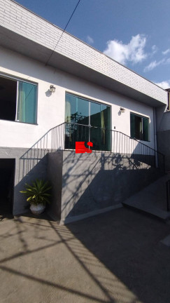 Imagem Casa com 5 Quartos à Venda, 203 m² em Pompéia - Belo Horizonte