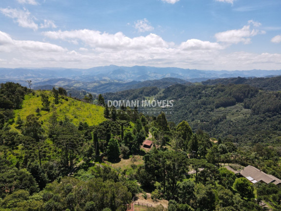 Imagem Imóvel com 2 Quartos à Venda, 1.360 m² em Região Do Toriba - Campos Do Jordão Imagem Imóvel com 2 Quartos à Venda, 1.360 m² em Região Do Toriba - Campos Do Jordão