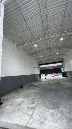 Imagem Galpão à Venda, 220 m² em Vila Barros - Guarulhos Imagem Galpão à Venda, 220 m² em Vila Barros - Guarulhos