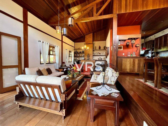 Imagem Casa com 4 Quartos à Venda, 330 m² em Albuquerque - Teresópolis Imagem Casa com 4 Quartos à Venda, 330 m² em Albuquerque - Teresópolis