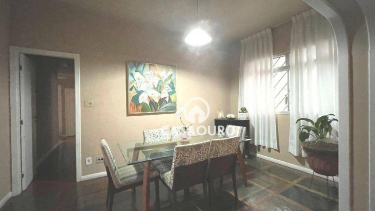 Imagem Apartamento com 4 Quartos à Venda, 139 m² em Santo Antônio - Belo Horizonte