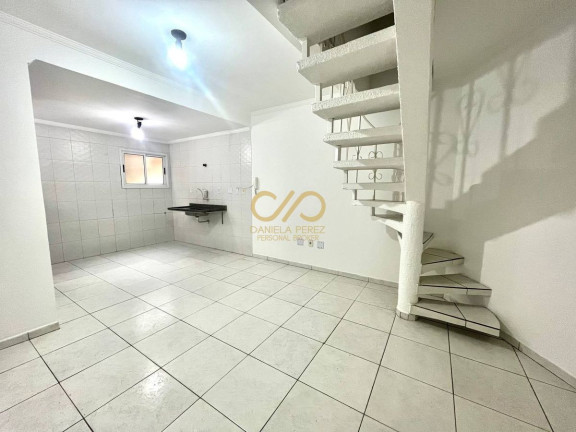 Casa de Condomínio com 2 Quartos para Alugar, 75 m² em Canto Do Forte - Praia Grande