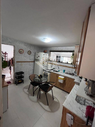 Imagem Casa com 5 Quartos à Venda, 310 m² em Itaipu - Niterói