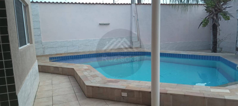 Imagem Casa com 3 Quartos à Venda, 258 m² em Jardim Regina - Itanhaém Imagem Casa com 3 Quartos à Venda, 258 m² em Jardim Regina - Itanhaém