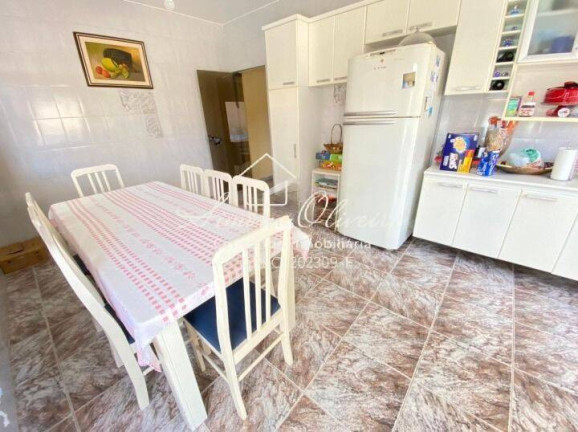 Imagem Casa com 3 Quartos à Venda, 530 m² em Vila São José - Taubaté Imagem Casa com 3 Quartos à Venda, 530 m² em Vila São José - Taubaté