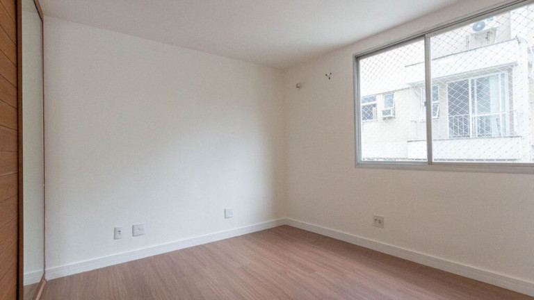 Imagem Imóvel com 2 Quartos à Venda, 93 m² em Humaitá - Rio De Janeiro