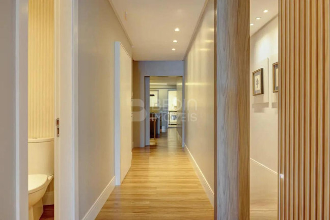Imagem Apartamento com 4 Quartos à Venda, 288 m² em Centro - Balneário Camboriú Imagem Apartamento com 4 Quartos à Venda, 288 m² em Centro - Balneário Camboriú