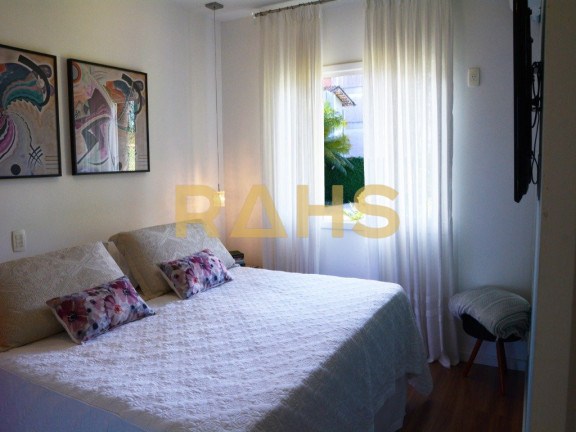 Imagem Casa com 3 Quartos à Venda, 183 m² em Costa E Silva - Joinville Imagem Casa com 3 Quartos à Venda, 183 m² em Costa E Silva - Joinville