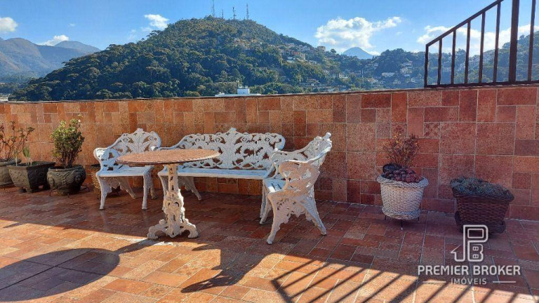 Imagem Cobertura com 2 Quartos à Venda, 156 m² em Várzea - Teresópolis