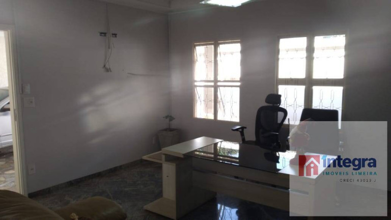 Imagem Casa com 4 Quartos à Venda, 358 m² em Vila Cristóvam - Limeira Imagem Casa com 4 Quartos à Venda, 358 m² em Vila Cristóvam - Limeira