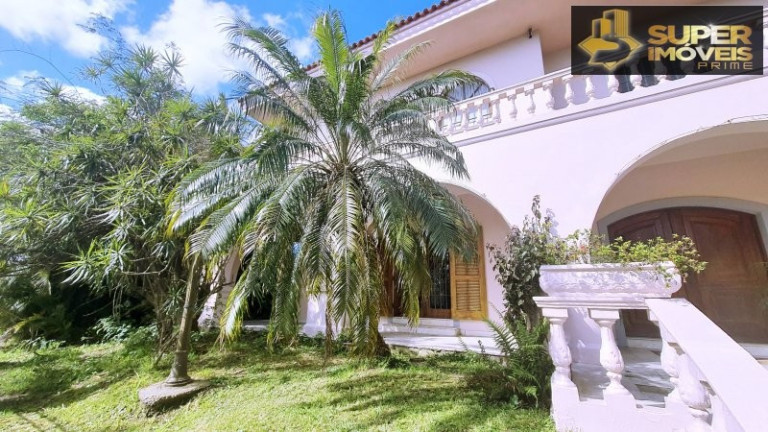 Imagem Casa com 5 Quartos à Venda, 2.200 m² em Centro - Pelotas