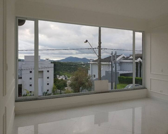 Imagem Casa com 3 Quartos à Venda, 303 m² em Alphaville - Santana De Parnaíba Imagem Casa com 3 Quartos à Venda, 303 m² em Alphaville - Santana De Parnaíba