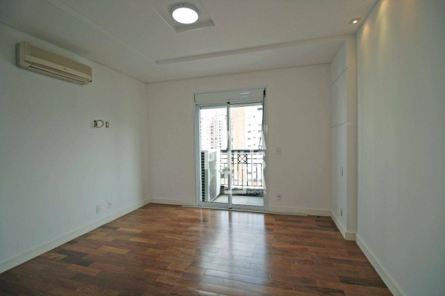 Imagem Apartamento com 4 Quartos para Alugar, 245 m² em Vila Uberabinha - São Paulo