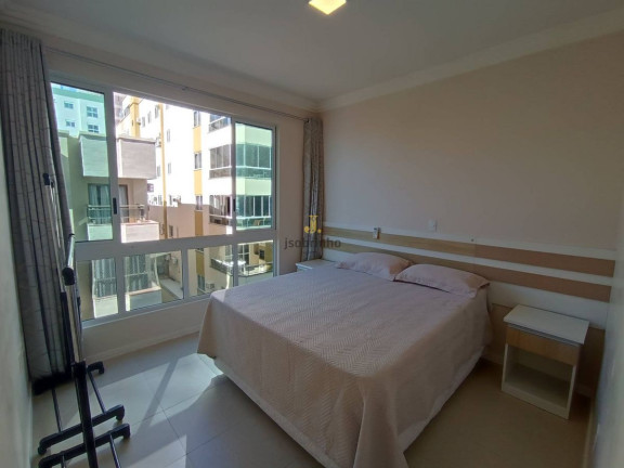 Apartamento com 4 Quartos para Temporada, 200 m² em Meia Praia - Itapema
