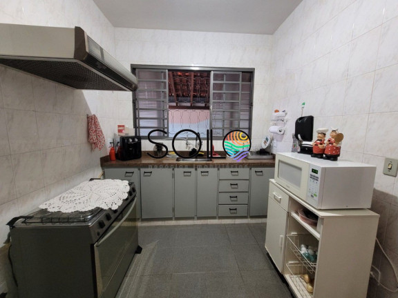 Imagem Casa com 3 Quartos à Venda, 230 m² em Centro - Araraquara Imagem Casa com 3 Quartos à Venda, 230 m² em Centro - Araraquara