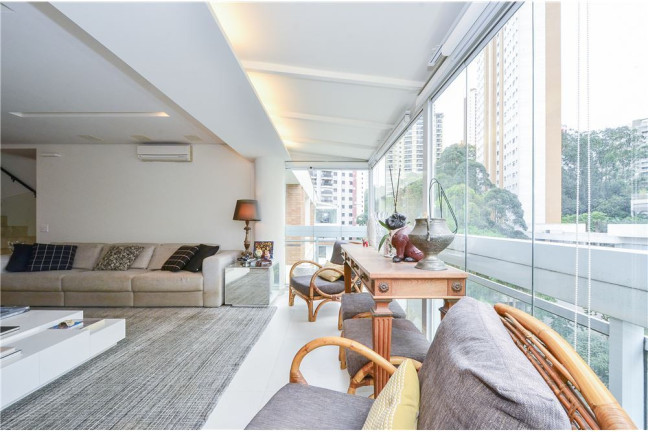 Imagem Imóvel com 3 Quartos à Venda, 270 m² em Vila Andrade - São Paulo