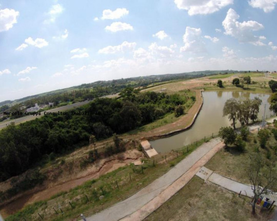 Imagem Terreno à Venda, 393 m² em Buru - Salto Imagem Terreno à Venda, 393 m² em Buru - Salto