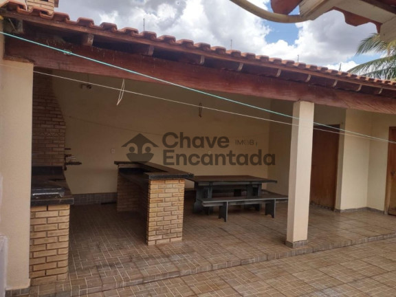 Imagem Casa com 3 Quartos à Venda, 250 m² em Jardim Marister - Birigui