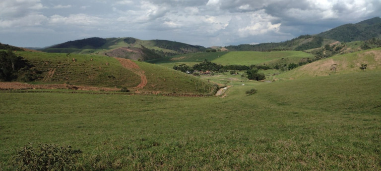 Imagem Fazenda à Venda, 100 m² em Parque Das Rosas - Roseira