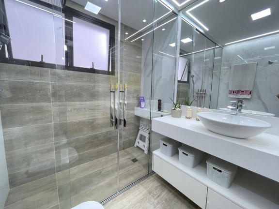 Imagem Apartamento com 3 Quartos à Venda, 177 m² em Pitangueiras - Guarujá Imagem Apartamento com 3 Quartos à Venda, 177 m² em Pitangueiras - Guarujá