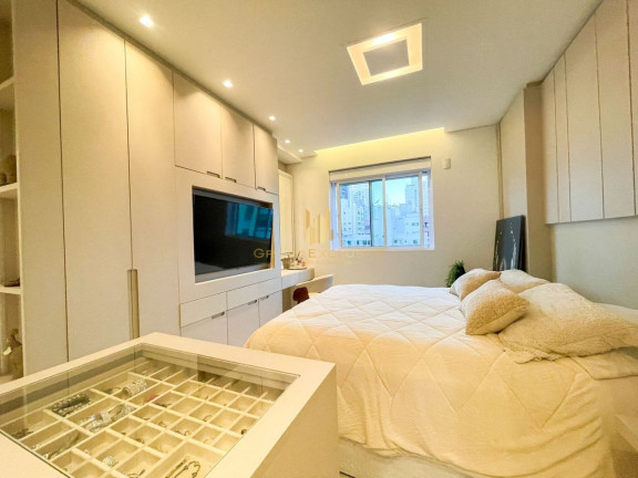 Imagem Apartamento com 3 Quartos à Venda, 125 m² em Centro - Balneário Camboriú Imagem Apartamento com 3 Quartos à Venda, 125 m² em Centro - Balneário Camboriú