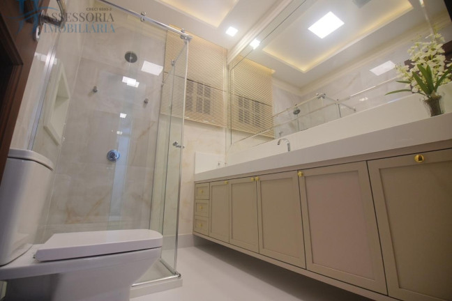 Imagem Casa com 4 Quartos para Alugar ou Temporada, 374 m² em Parque Do Jiqui - Parnamirim