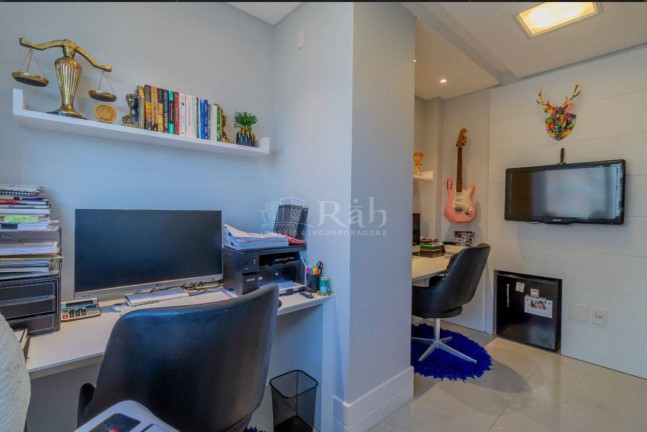 Imagem Cobertura com 3 Quartos à Venda, 356 m² em Praia Brava - Itajaí