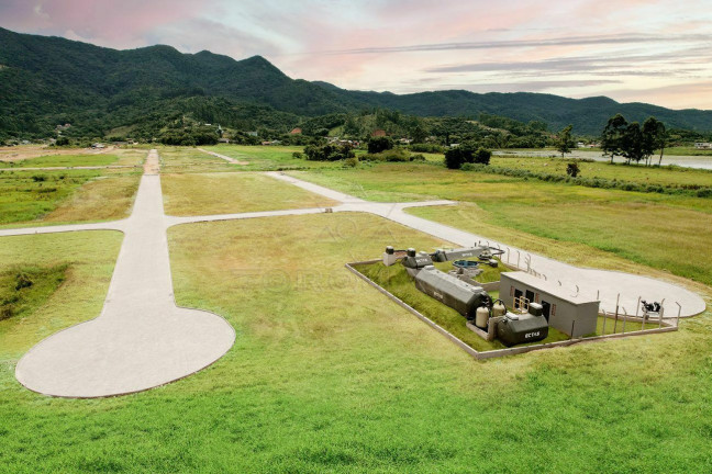 Imagem Terreno à Venda, 200 m² em Sertão Do Trombudo - Itapema Imagem Terreno à Venda, 200 m² em Sertão Do Trombudo - Itapema