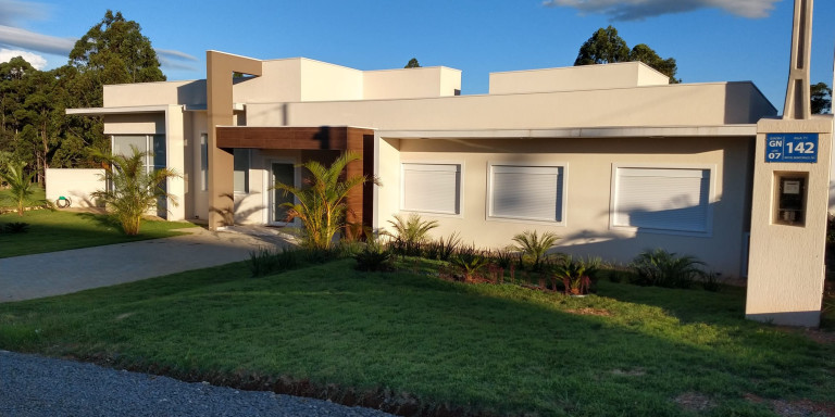 Imagem Casa com 4 Quartos à Venda, 250 m² em Ninho Verde - Porangaba