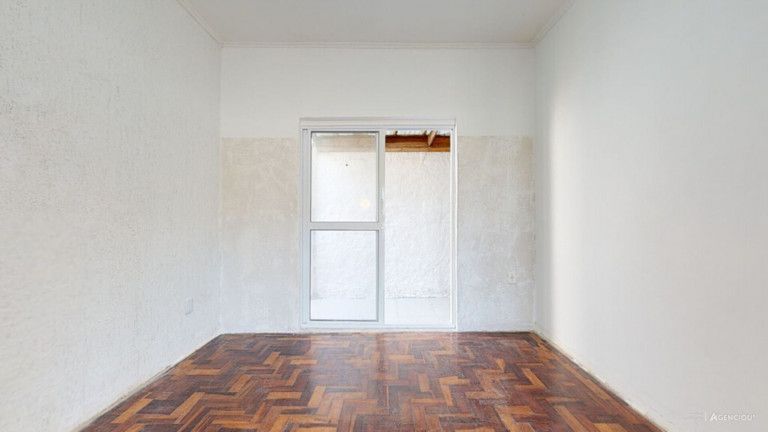 Imagem Imóvel com 3 Quartos à Venda, 68 m² em Menino Deus - Porto Alegre Imagem Imóvel com 3 Quartos à Venda, 68 m² em Menino Deus - Porto Alegre