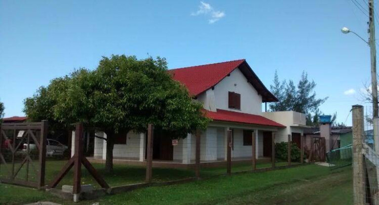Casa com 4 Quartos à Venda, 220 m² em Nova Tramandaí - Tramandaí