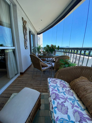 Foto do imóvel Apartamento com 3 Quartos à Venda, 130 m² em Coqueiros - Florianópolis