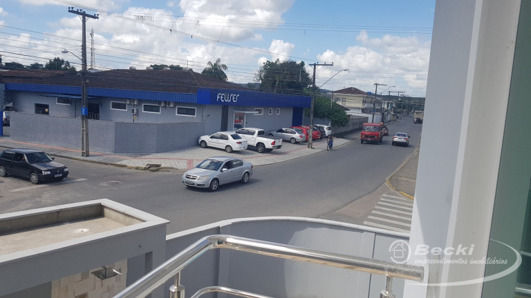 Imagem Casa com 2 Quartos para Alugar, 80 m² em Fátima - Joinville