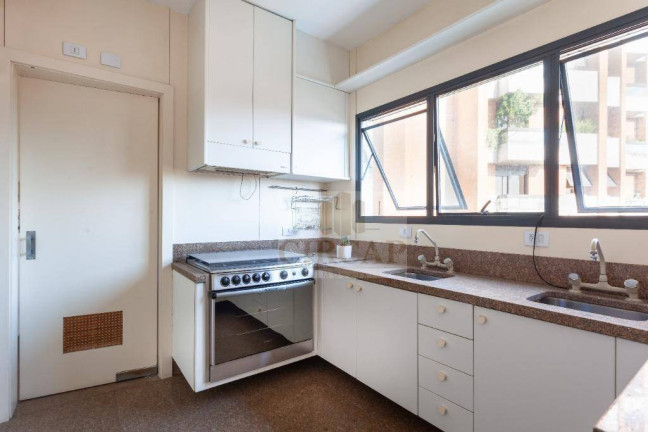 Imagem Apartamento com 4 Quartos à Venda ou Locação, 220 m² em Higienópolis - São Paulo Imagem Apartamento com 4 Quartos à Venda ou Locação, 220 m² em Higienópolis - São Paulo