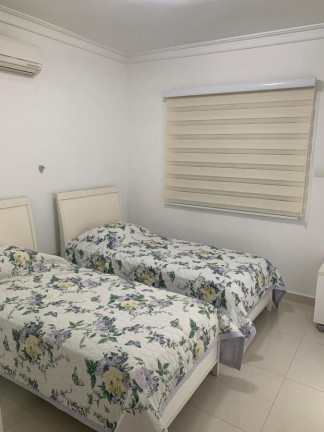 Imagem Apartamento com 4 Quartos à Venda, 136 m² em Pitangueiras - Guarujá