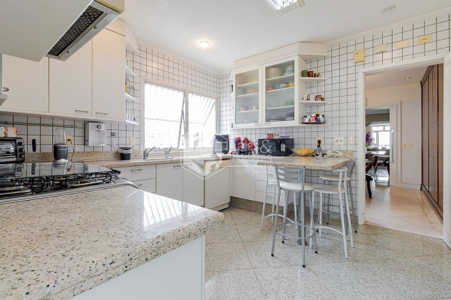 Imagem Apartamento com 3 Quartos à Venda, 303 m² em Santa Cecília - São Paulo
