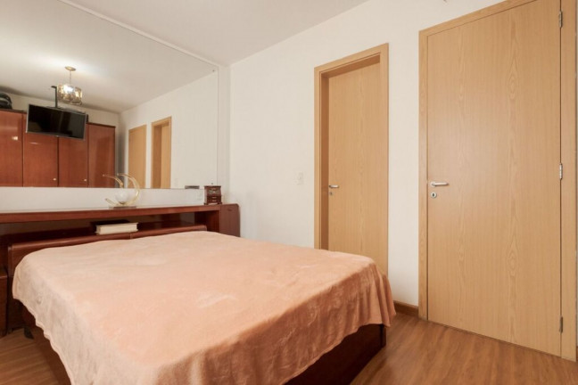 Imagem Imóvel com 3 Quartos à Venda, 68 m² em Jardim Carvalho - Porto Alegre Imagem Imóvel com 3 Quartos à Venda, 68 m² em Jardim Carvalho - Porto Alegre