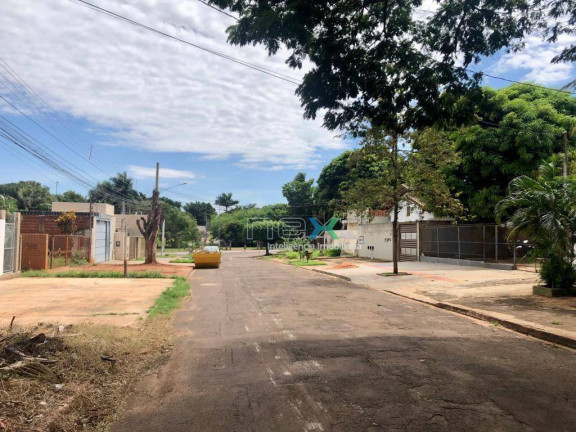 Terreno à Venda, 432 m² em Vila Carlota - Campo Grande