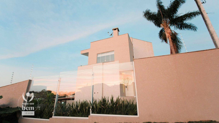 Imagem Casa com 3 Quartos à Venda, 363 m² em Butiatuvinha - Curitiba