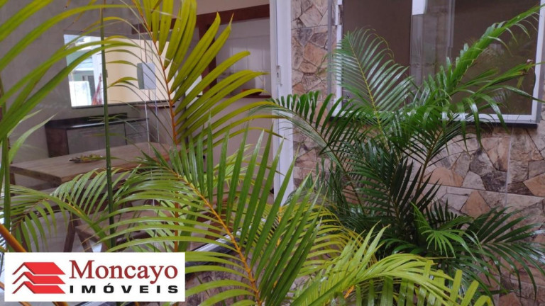 Imagem Casa com 4 Quartos à Venda, 321 m² em Centro - Caraguatatuba
