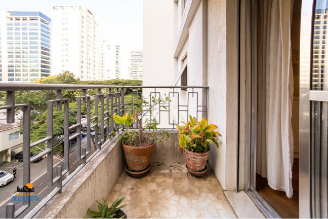 Imagem Apartamento com 2 Quartos à Venda, em Moema - São Paulo Imagem Apartamento com 2 Quartos à Venda, em Moema - São Paulo