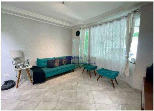 Imagem Sobrado com 3 Quartos à Venda, 210 m² em Vila Galvão - Guarulhos