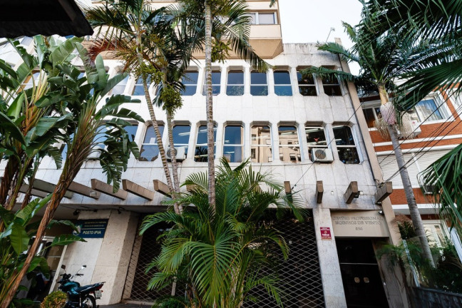 Sala Comercial à Venda, 36 m² em Moinhos De Vento - Porto Alegre